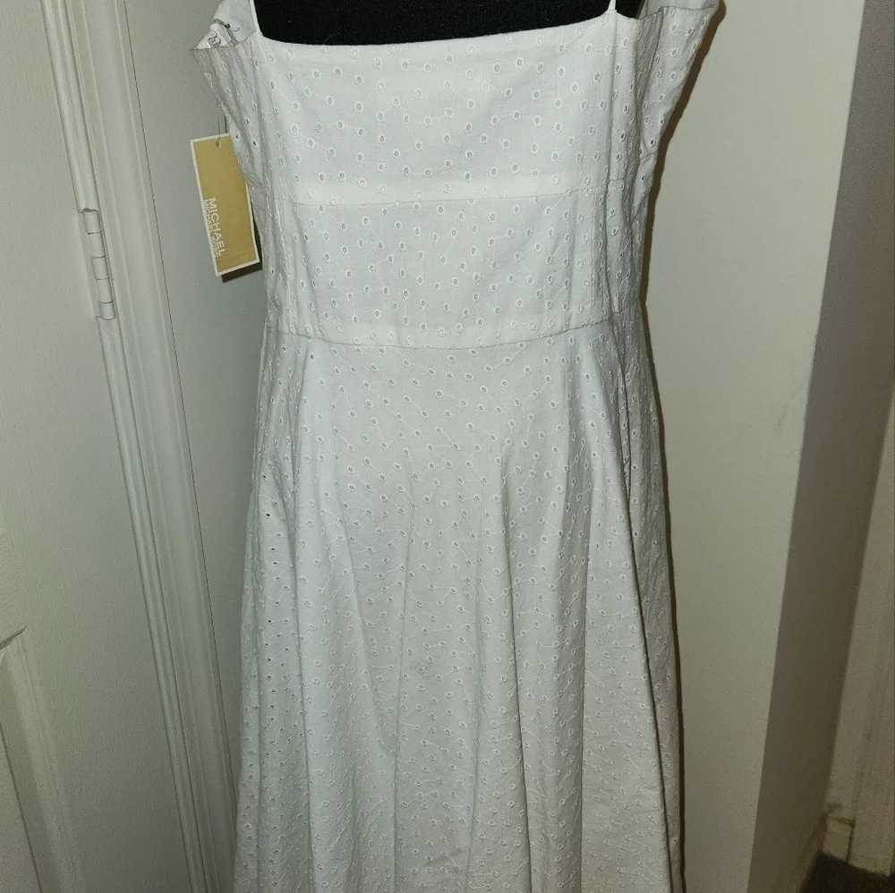 NWT!! MICHAEL BY MICHAEL KORS EYELET DRESS !!! - Picture 5 of 7